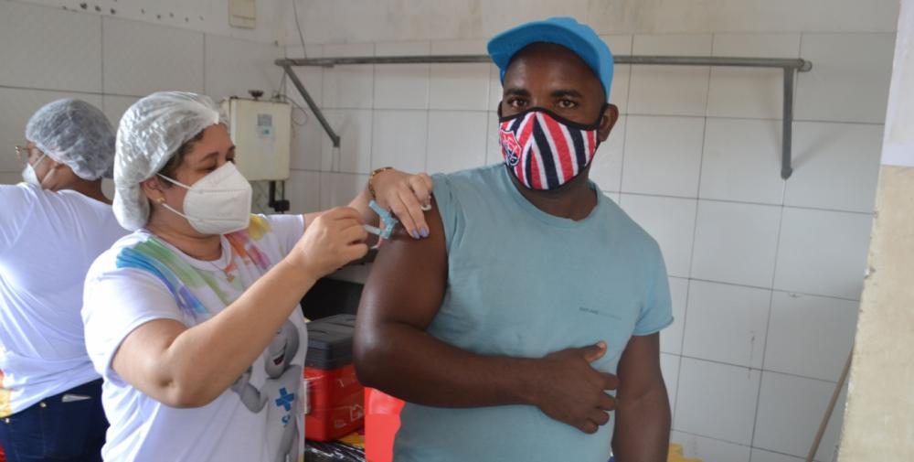 Vacinação contra Covid nas unidades de saúde e Shopping Popular nesta sexta (4)