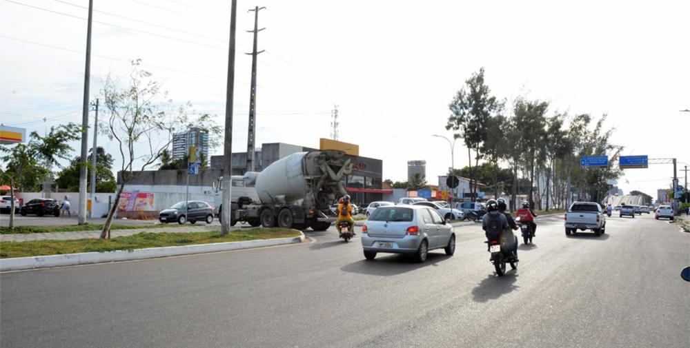 Trecho da avenida Noide Cerqueira interditado neste domingo (5)