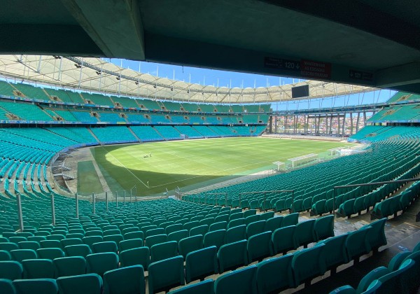 Decreto aumenta limite de público em eventos para 8 mil pessoas