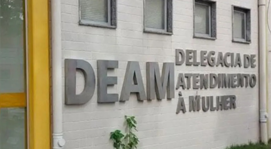 Delegacias da mulher têm mais efeito para brancas, diz artigo