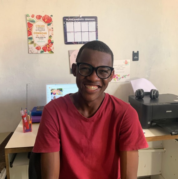 Atriz pede para ajudar estudante de Medicina de Feira de Santana 