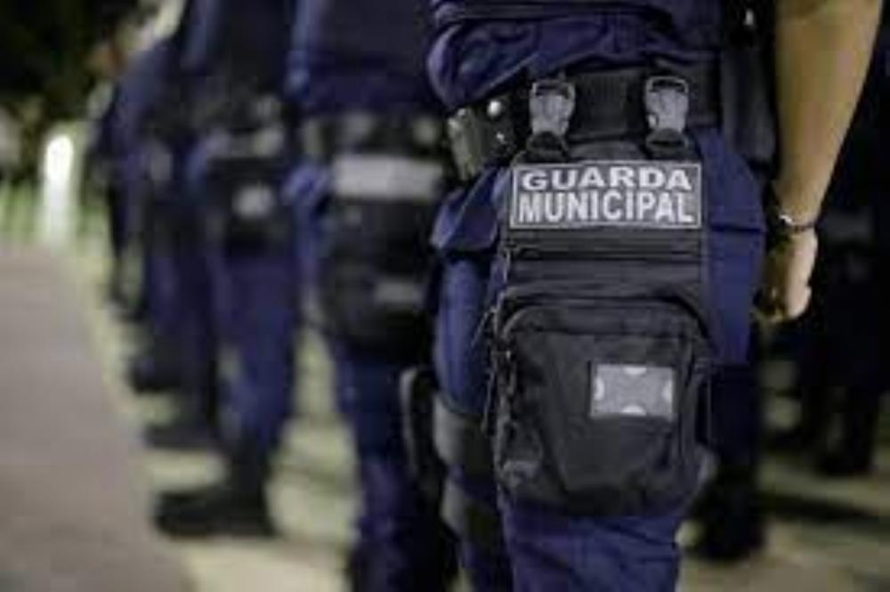 Procurador-geral ameaça retirar a Guarda Municipal da sede da Câmara