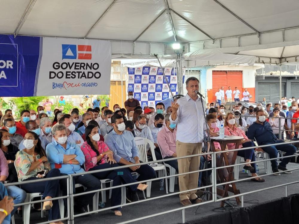 Rui reúne 10 prefeitos do PP durante agenda em Gandu