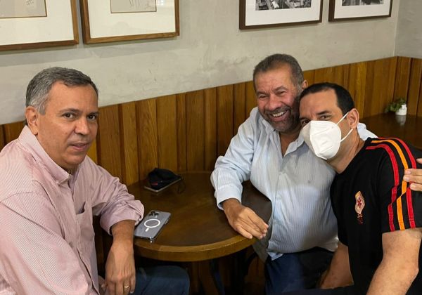 Leo Prates e Félix Mendonça Jr. oficializam ida do PDT para o bloco da minoria da ALBA