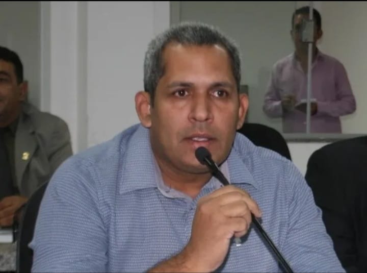 Prefeito Wilker do Posto denunciado ao MPF por sonegação previdenciária