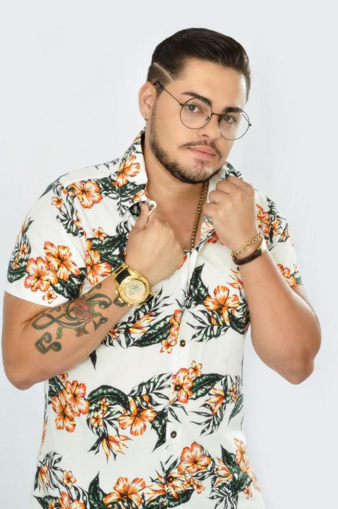 César Figueredo promete pegada diferente em novo CD