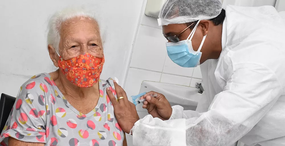 Entenda o que pode mudar com o fim de emergência relacionada à Covid-19 no Brasil