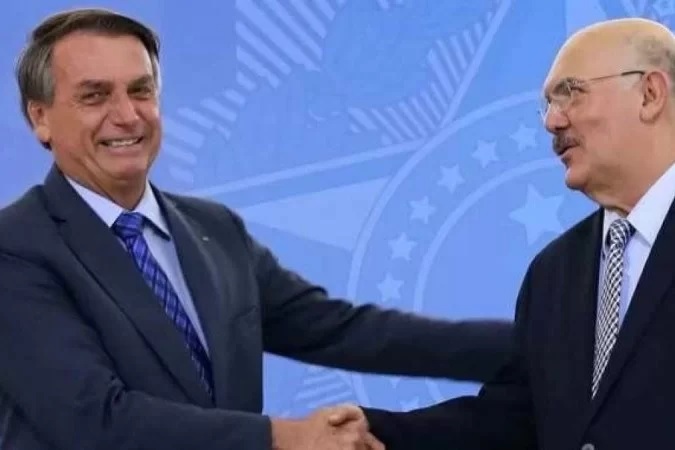 Pastores do MEC: PGR diz que não há elementos para investigar Bolsonaro