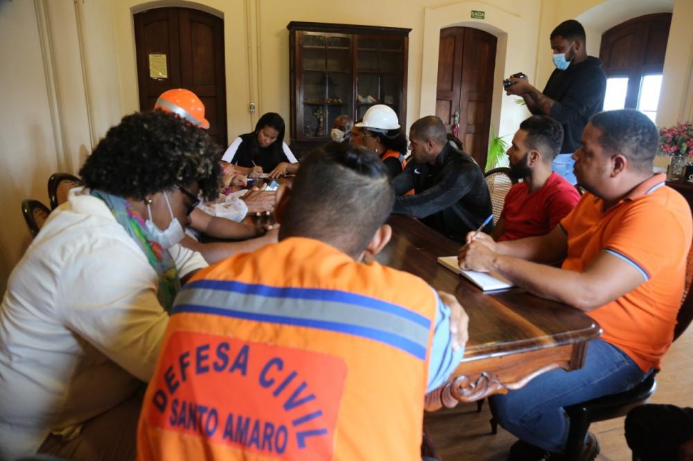 Prefeitura elabora plano de ação para conter efeitos da chuva em Santo Amaro