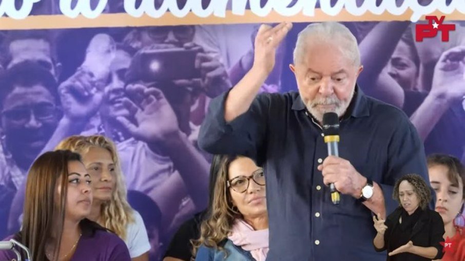 Lula recua e pede perdão por dizer que Bolsonaro 'gosta é de policial'