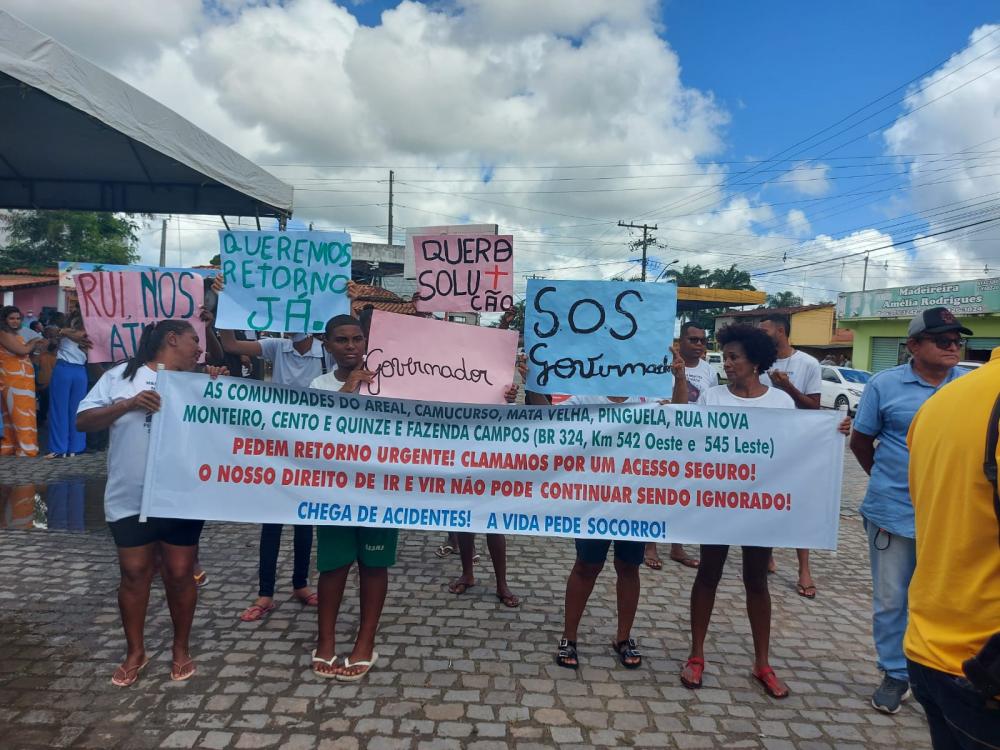 Moradores do Areal pedem apoio de Rui Costa para construção de acesso a comunidade 