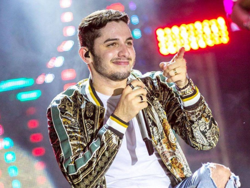 Jonas Esticado lança novo single “Beijo Bêbado” 