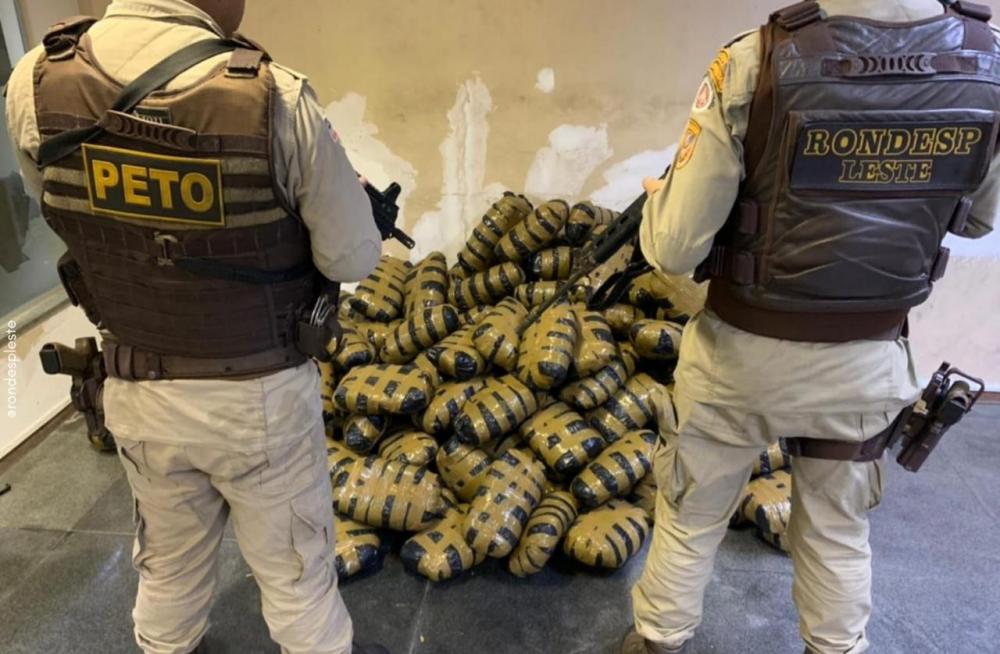 Veículo é interceptado com 150 kg de maconha em Feira de Santana