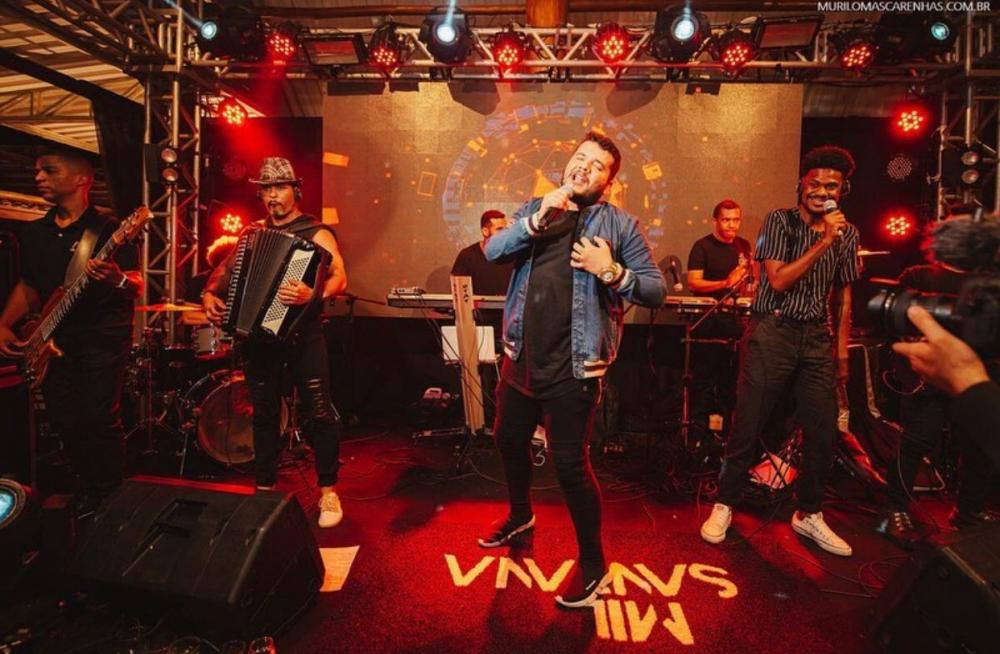 Mil Santana realizou mais de 2 mil shows em casamentos 