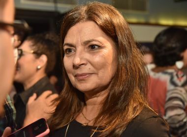 Secretária da Saúde alerta para busca da vacina: 