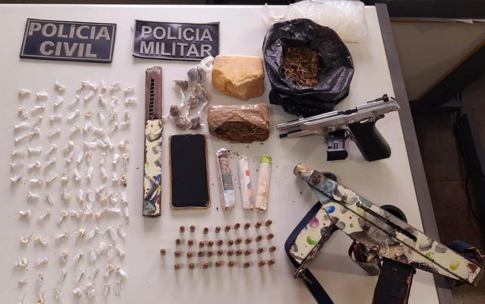 Operação conjunta apreende submetralhadora e pistola com homicida