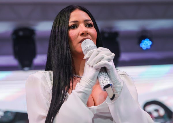 Simaria anuncia pausa na carreira em meio a polêmicas com a irmã, Simone; entenda