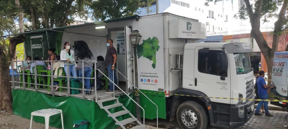 Defensoria Pública atende pessoas em situação de rua de Feira de Santana 