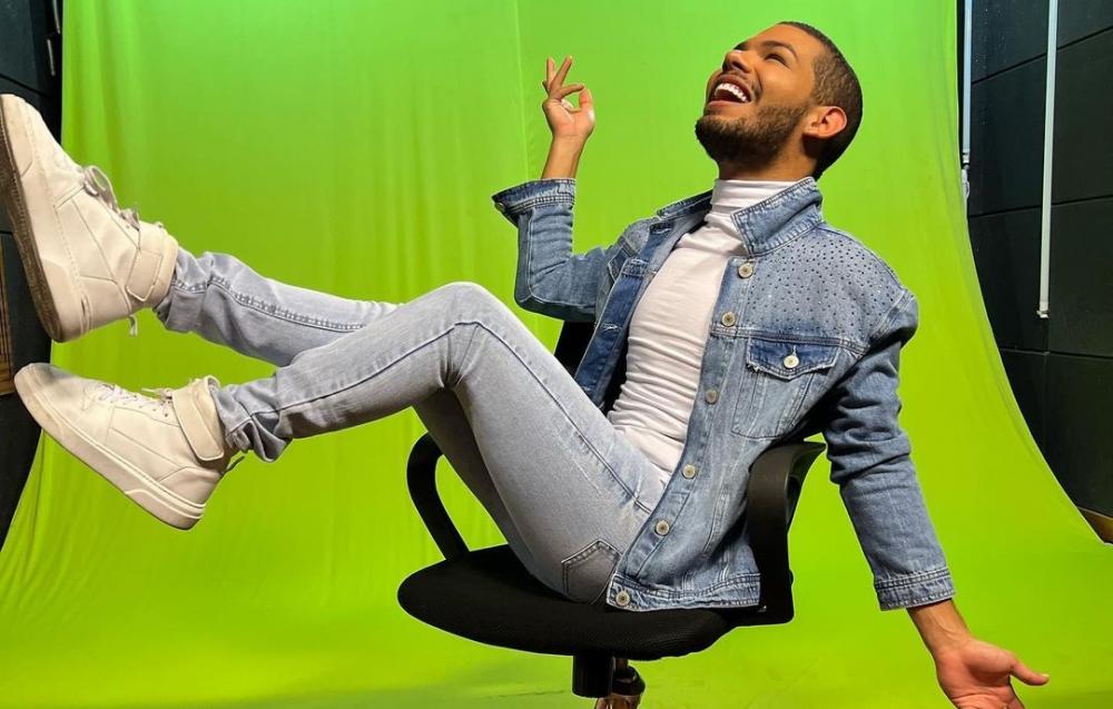 Ex-BBB Vyni se manifesta após polêmica sobre cachê em filme