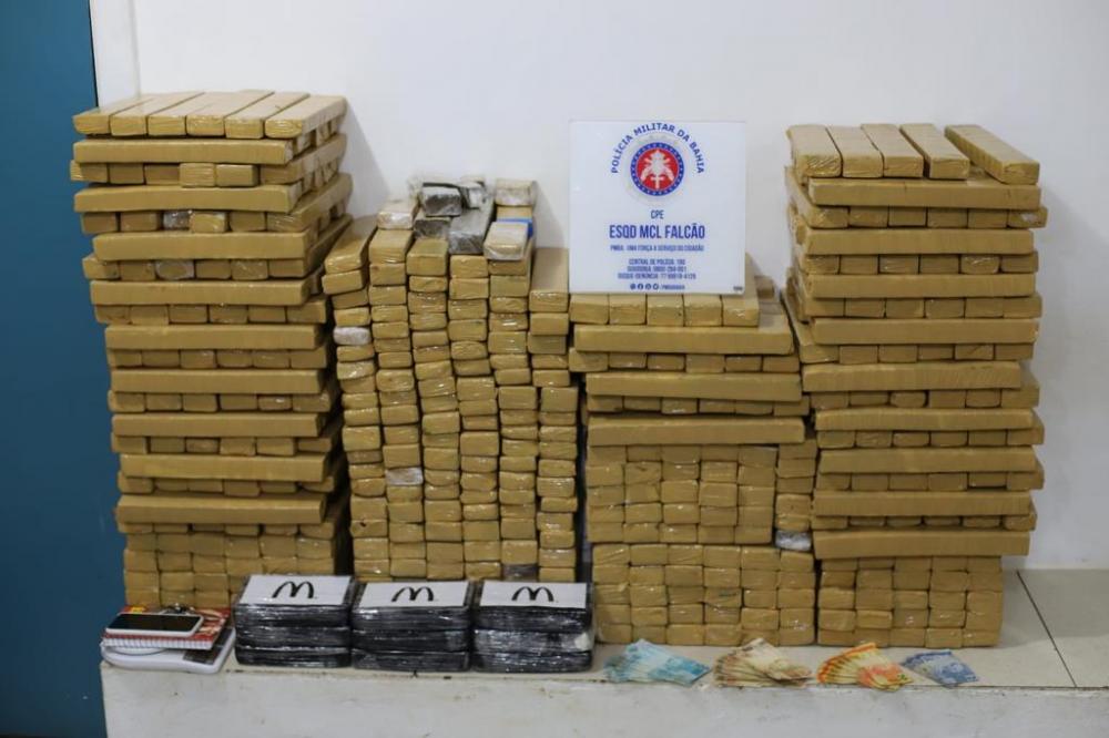 Homem é preso com substâncias análogas a cocaína e maconha em Vitória da Conquista 