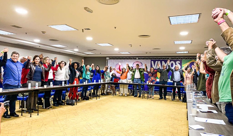 PT oficializa candidatura de Lula à Presidência da República durante convenção