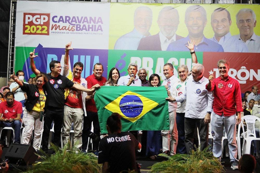 Em Feira de Santana, Jerônimo afirma que será “o governador da família baiana”