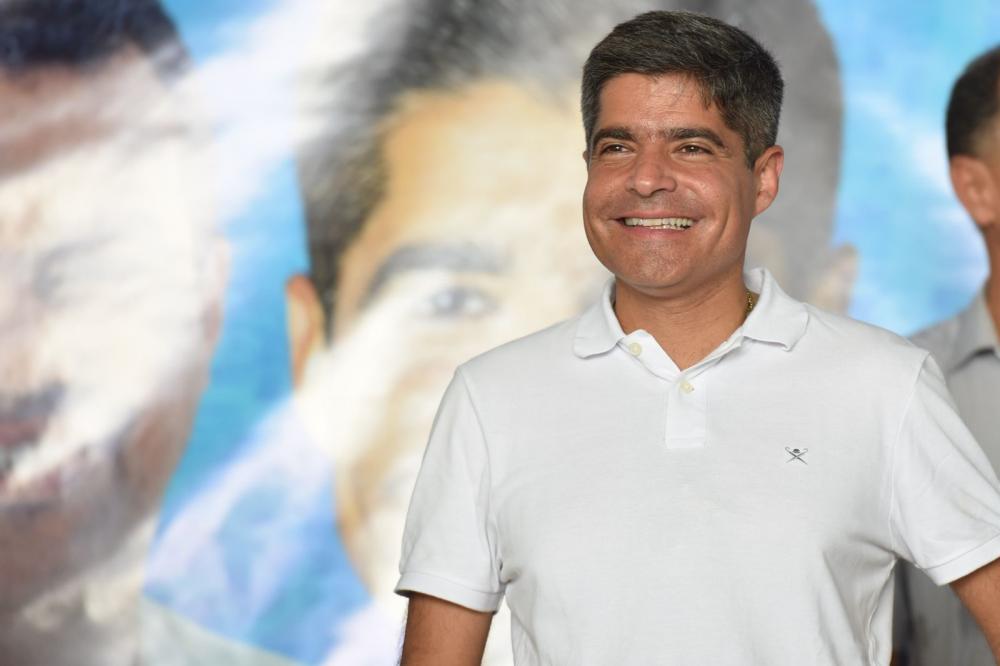 Com 13 legendas na coligação, ACM Neto terá apoio de quase metade dos partidos na Bahia