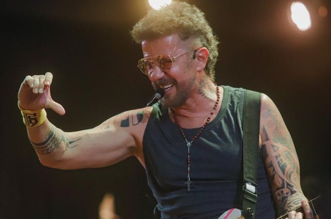 Tuca Fernandes lança “Valeu a Espera” em Axé nos streams de música