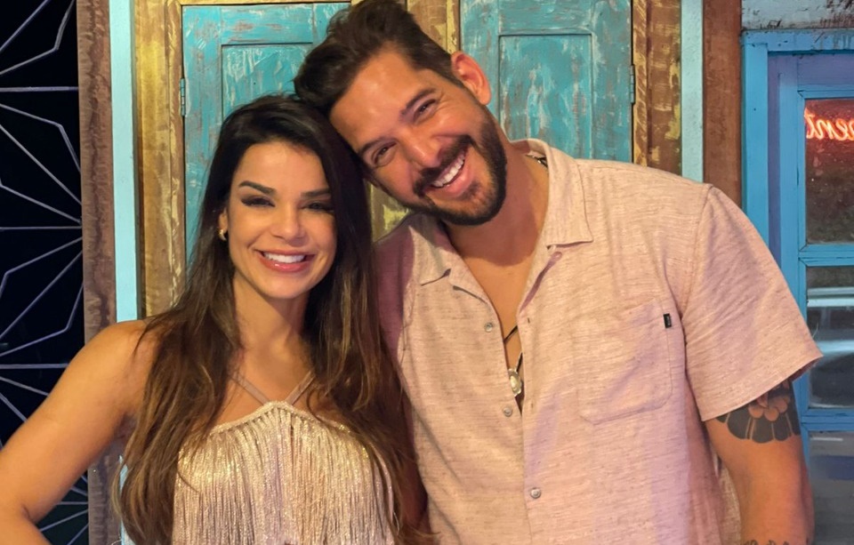 Babado Novo lança música em parceria com Banda Eva