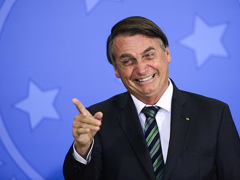 Bolsonaro e os Tsunamis brasileiros