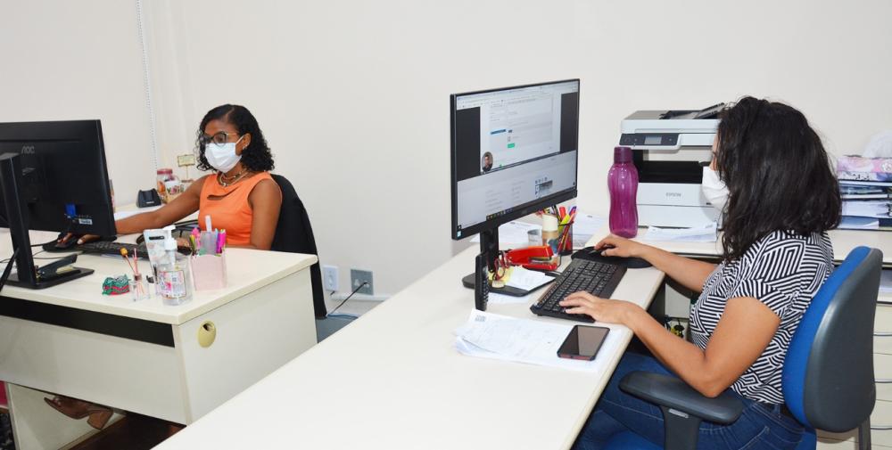 Prefeitura paga salário dos servidores com 5% de aumento