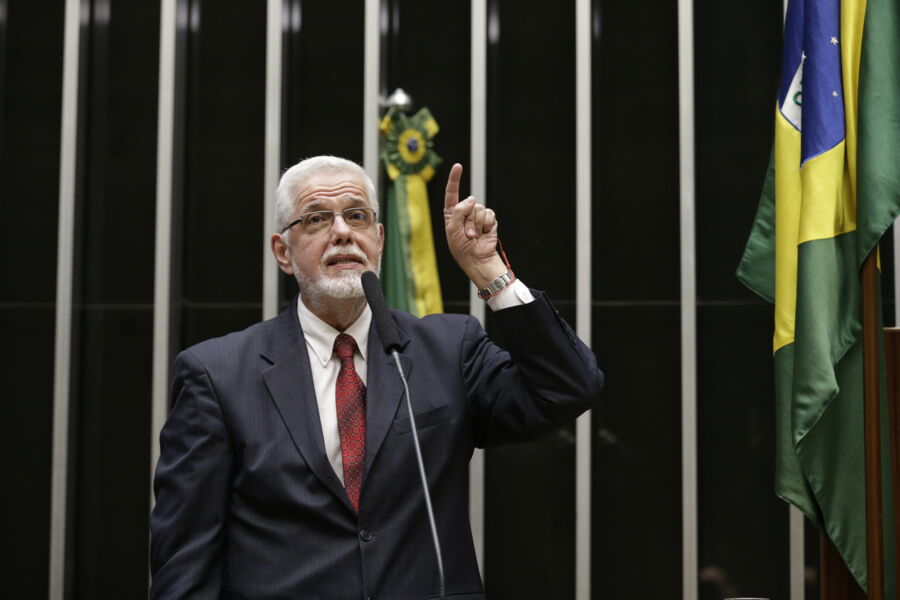 Solla defende Irdeb e ataca ACM Neto: 