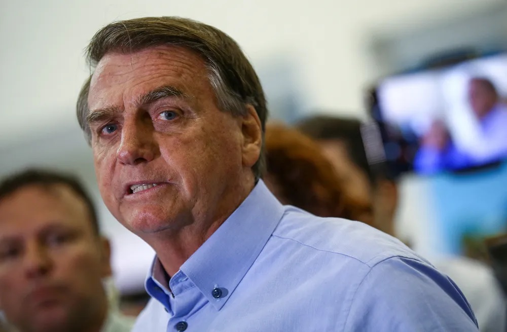 Ipec: Bolsonaro é reprovado por 57% e aprovado por 38%