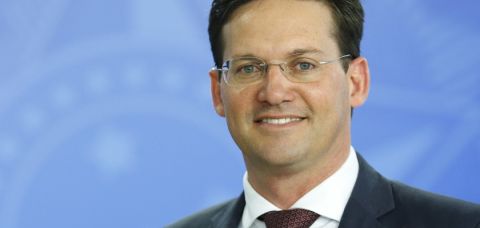 Sem recurso do partido, Roma lança campanha de doação online 