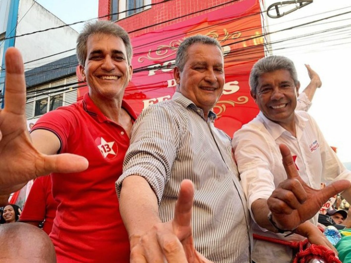 Lula e Jerônimo terão votação histórica em Feira e no Portal do Sertão, prevê deputado Robinson