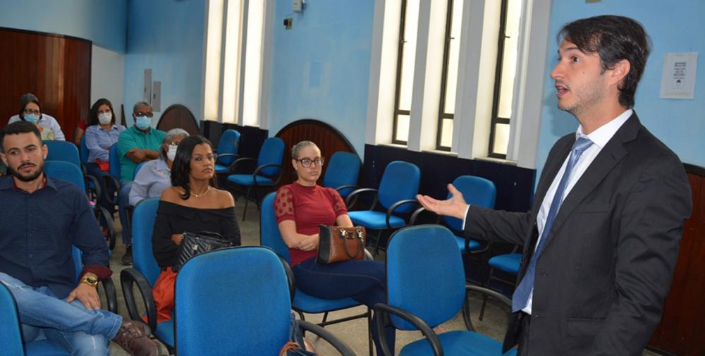 Controladoria Geral do Município atualiza servidores sobre Lei de Improbidade Administrativa