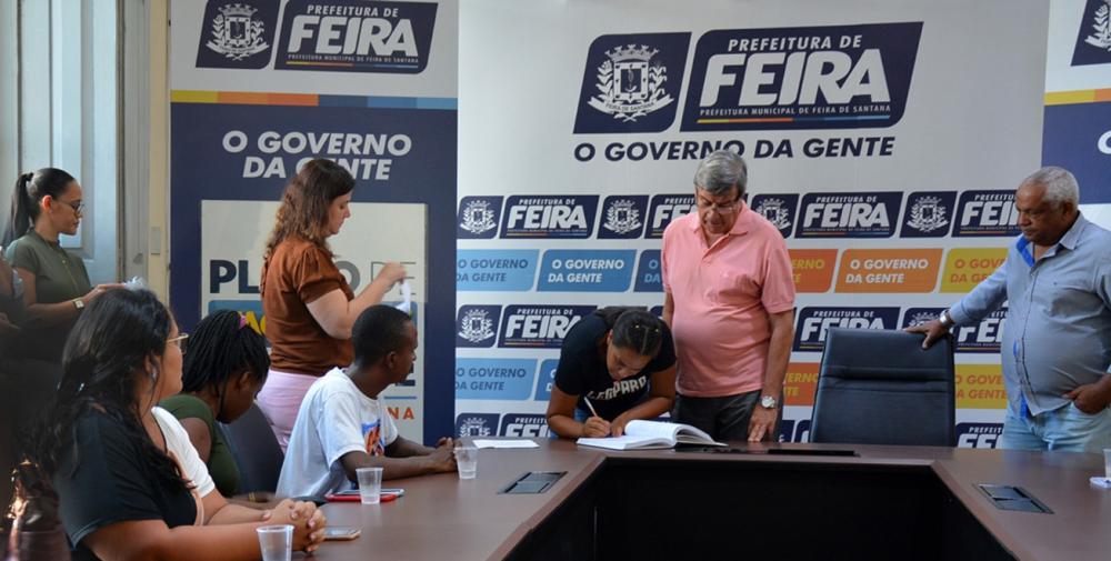 Colbert Filho empossa agentes distritais e regionais