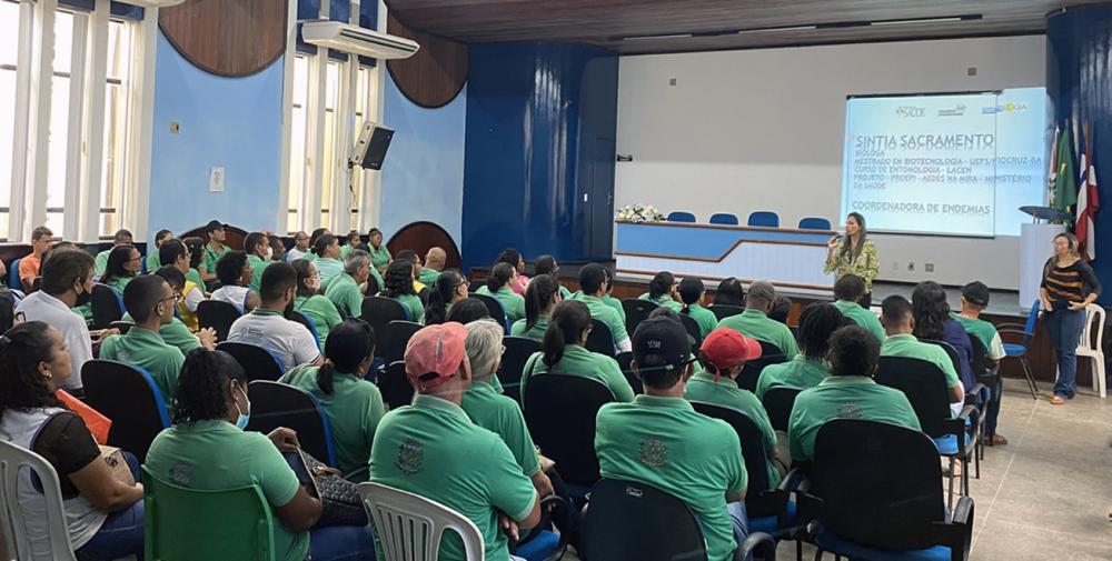 Agentes de endemias são atualizados sobre novas formar de combate às arboviroses