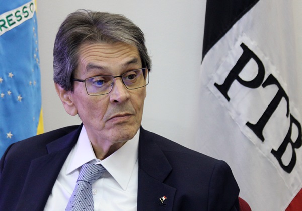 Roberto Jefferson compara Cármen Lúcia a uma 