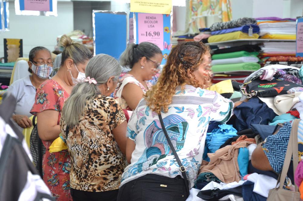 Mais de 80% das mulheres estão endividadas