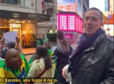 Manifestantes hostilizam ministros do STF em Nova York