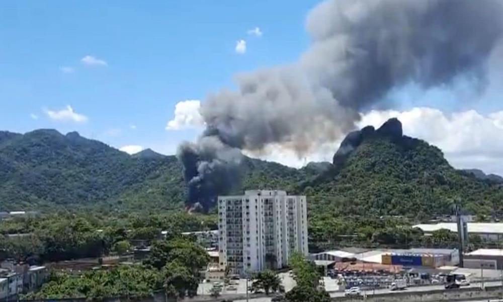 Incêndio de grandes proporções atinge estúdios da Globo