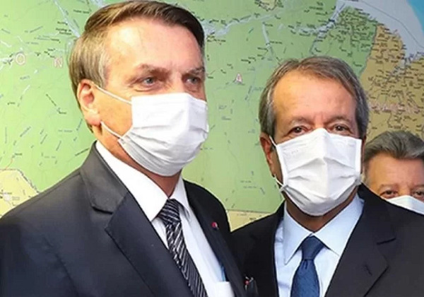 Bolsonaro pressiona presidente do PL por ação judicial contra resultado das eleições