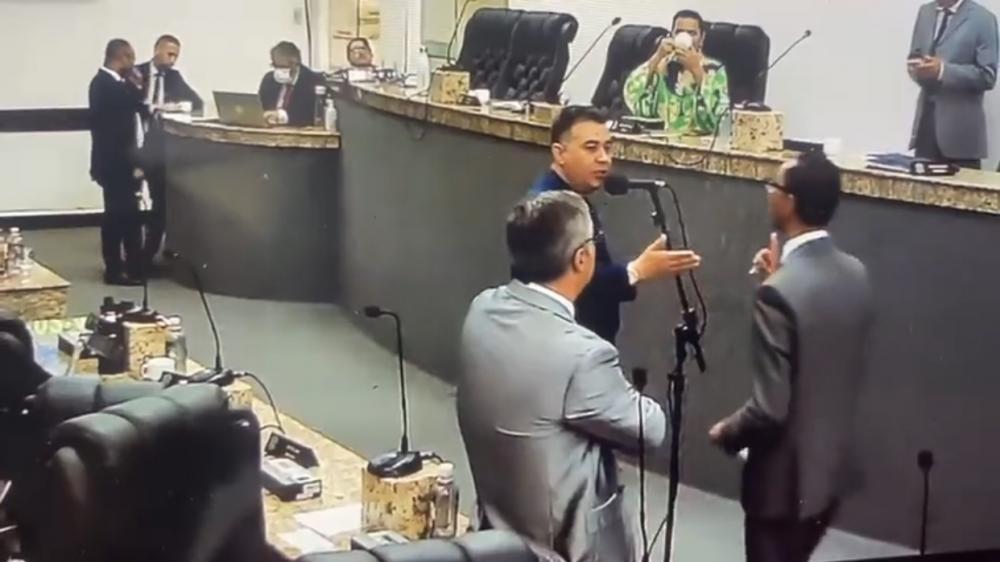 Marcos Lima é agredido fisicamente por Edvaldo Lima; Torres pede ação da corregedoria