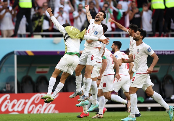 Irã vence País de Gales pela segunda rodada do Grupo B