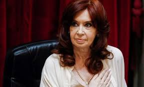 Cristina Kirchner é condenada a seis anos de prisão