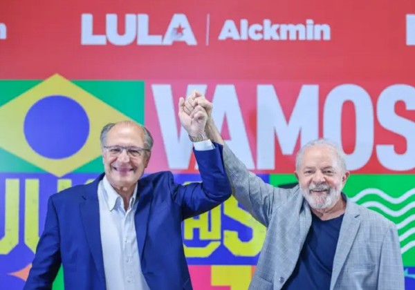 TSE aprova prestação de contas e proclama Lula e Alckmin eleitos