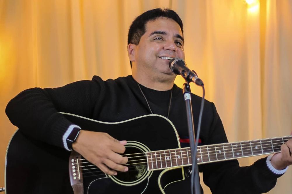 Lairton prepara nova turnê para 2023