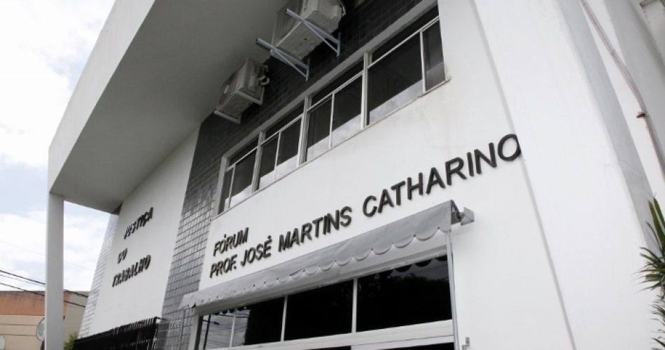 Justiça do Trabalho libera R$ 4,1 milhões da Coopersade para pagamento de 431 trabalhadores de Feira de Santana 