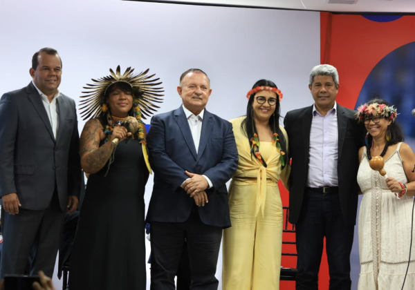 Jerônimo empossa secretários de Estado nesta terça (3)